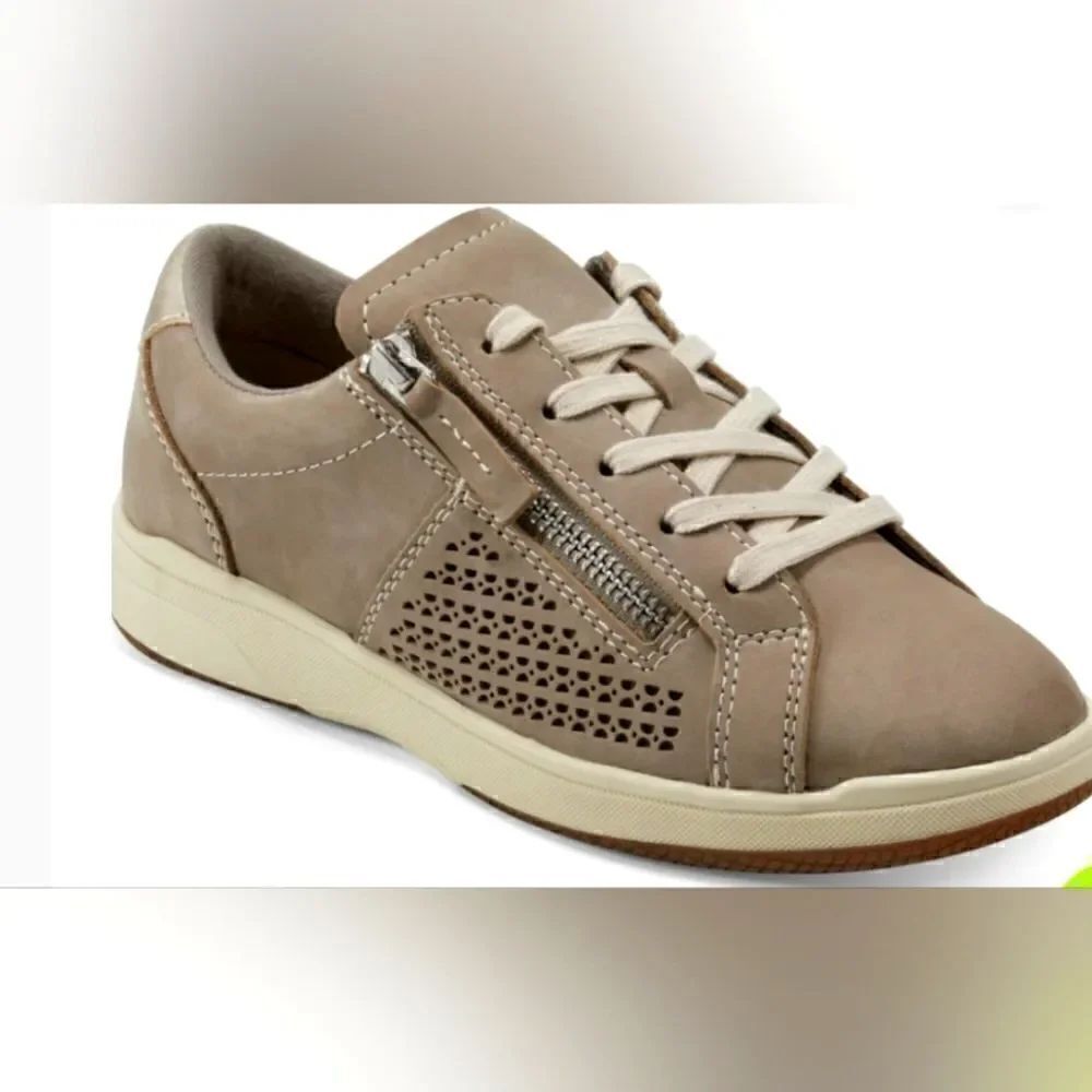 Earth origins DARK BROWN 10W Netta Round Toe Casual Lace-up Sneakers